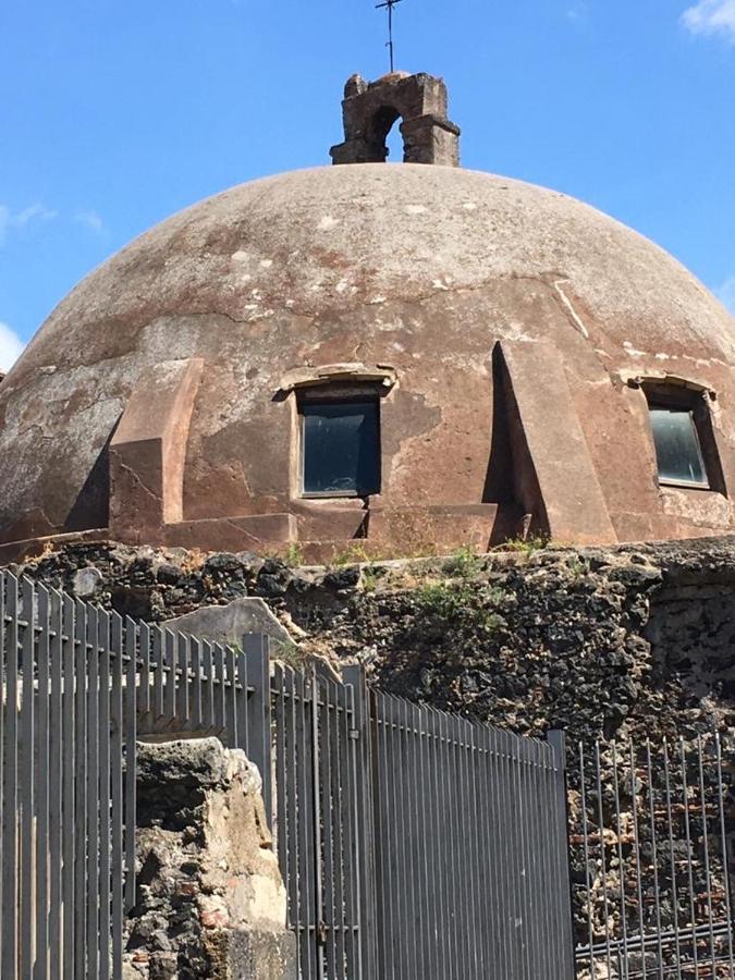 Casa Ega E La Rotonda: Bellissimi Monovani Nel Cuore Di คาตาเนีย ภายนอก รูปภาพ